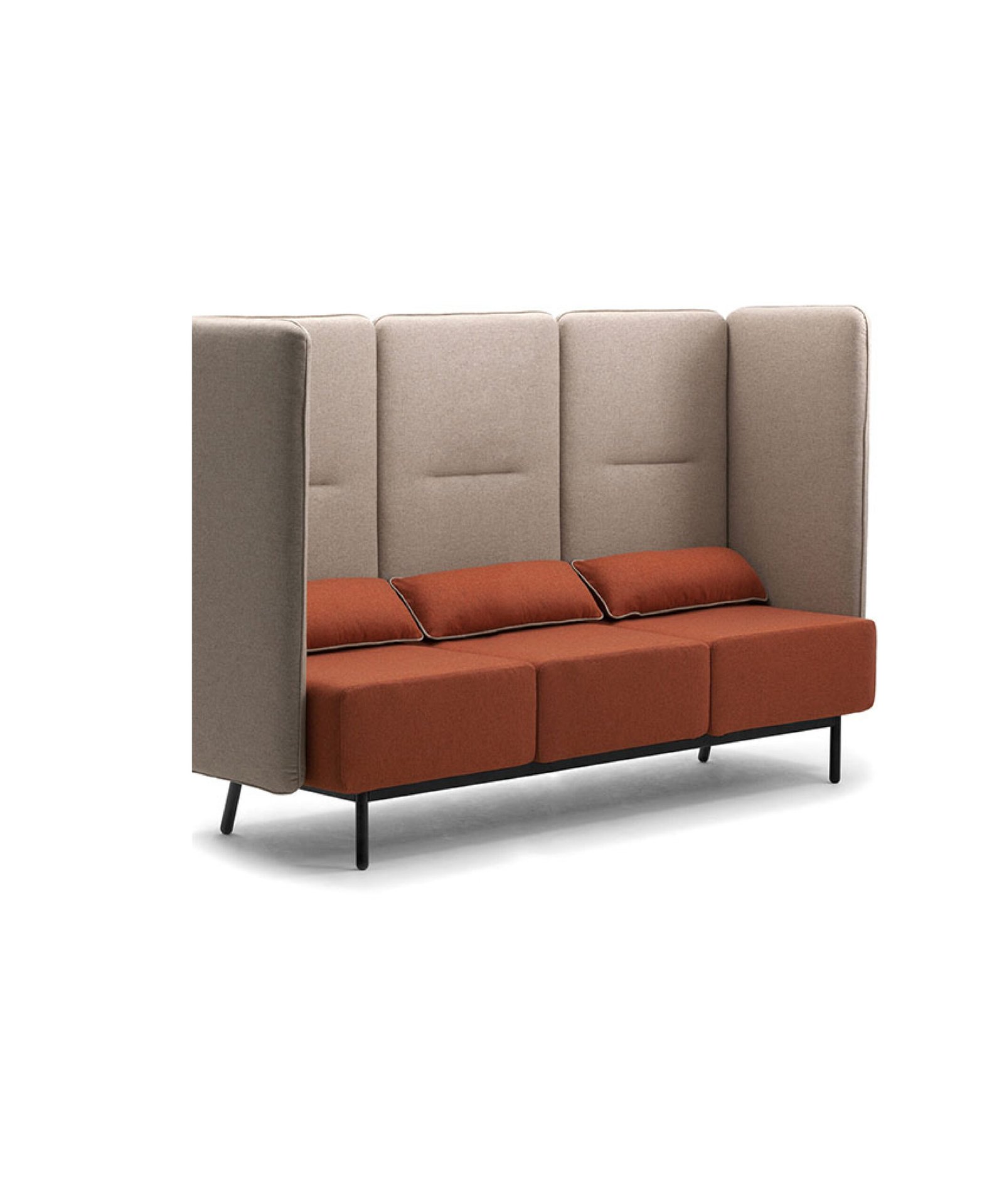 Divano 3 posti con fianchi e schienali alti 870mm